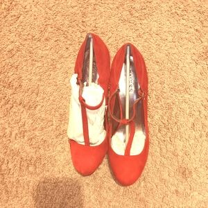 Stiletto Suede HeelsSize 9 Red- Guess